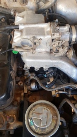 top manifold on.jpg