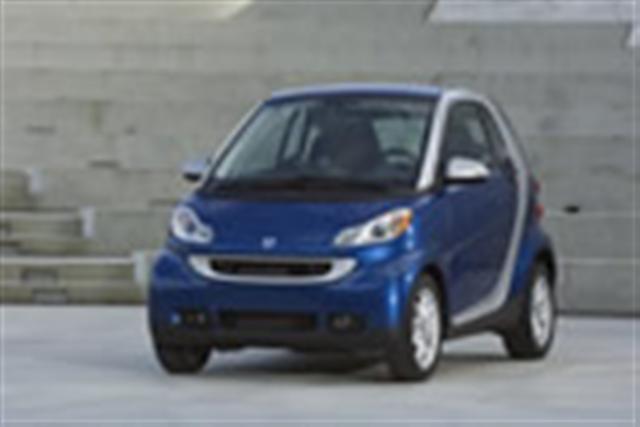 th_smart_fortwo_pic6 (Small).jpg