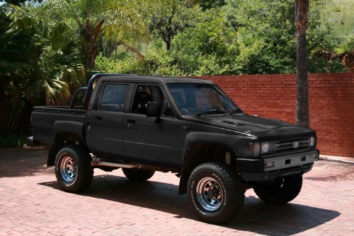 Hilux interior makover 073 black-1.JPG