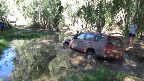 Cindy negotiating a water hole, this obstacle claimed 2 casualties last year... not as innocent as it looks...