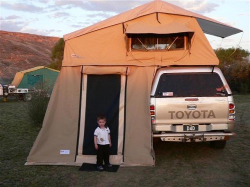 Voorbeeld van ARB tent op Hilux