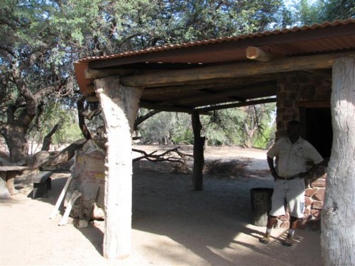 na puros, die warmquelle, na tsumeb deur kaudum tot in botswana 068.jpg