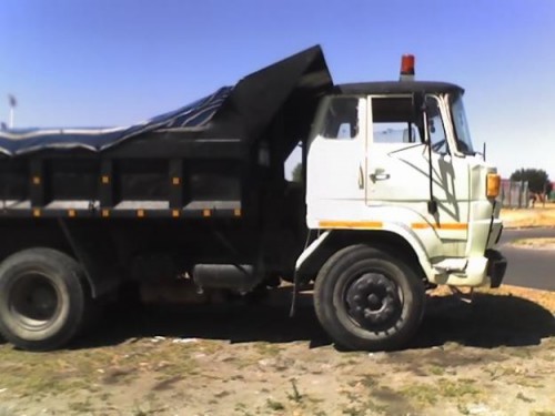 Toyota-Hino-low-body-10m3-Tipper.jpg