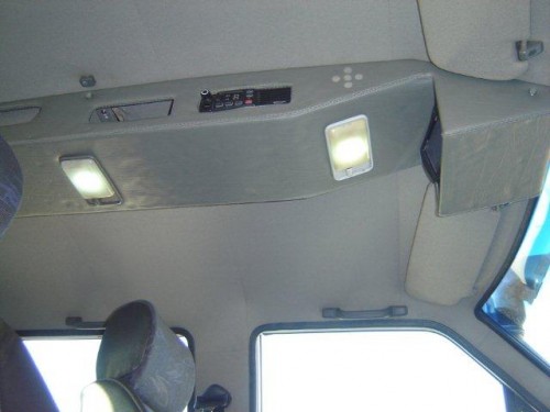 Roof console 004.jpg