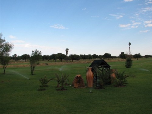 04 Kameruitsig Desert Palace Hotel in Upington.JPG