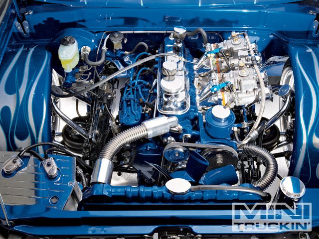 0912mt_03_+1996_toyota_hilux+engine.jpg