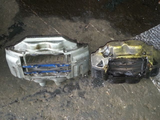 Hilux OEM vs Lexus caliper.jpg