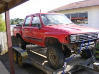new donor hilux for V8 Hilux in my shed