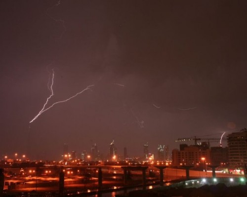 Dubai lightning05.jpg