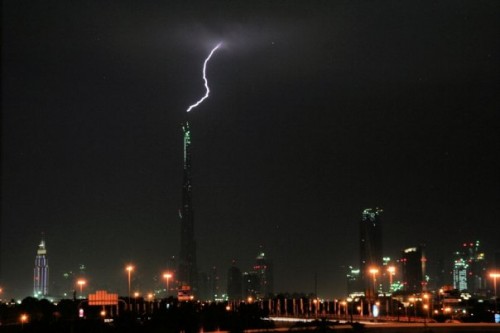 Dubai lightning06.jpg