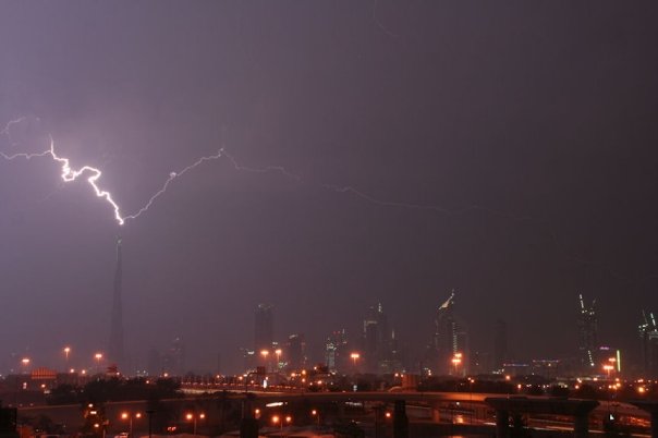 Dubai lightning10.jpg