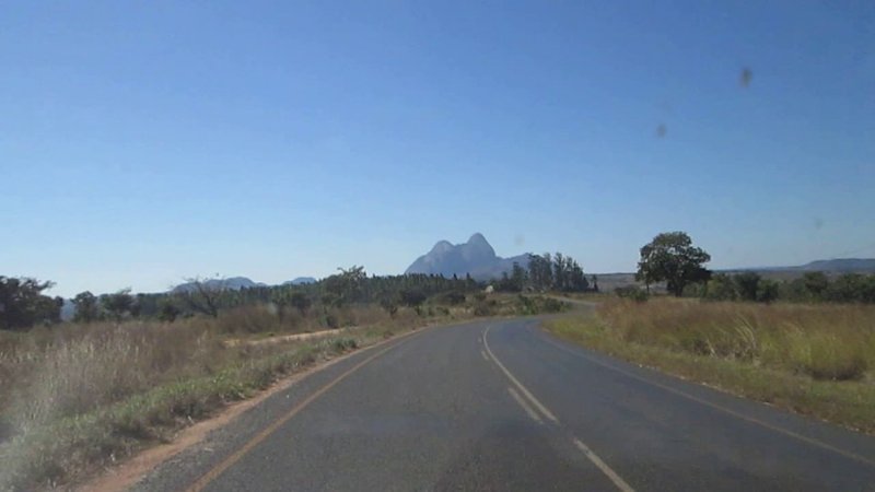 005 On the way to Chimoio.jpg