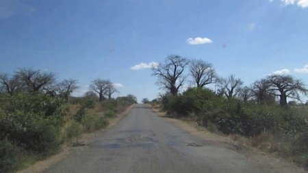 002 Road to Songa.jpg