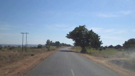 001 On the way to Nkhotakota.jpg