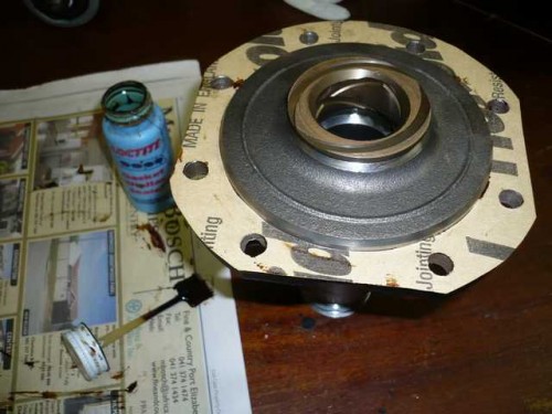 Gasket installed on axle spindle.JPG