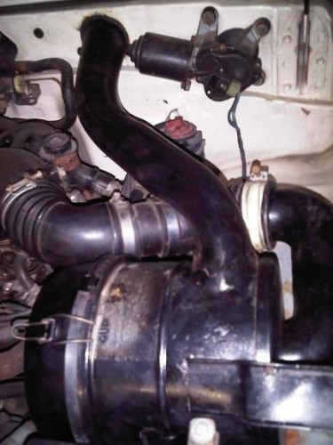 Cold air induction pipe