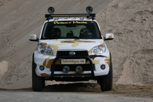 Daihatsu-Terios-DESERT-MOUSE-Front-View-575x383.jpg