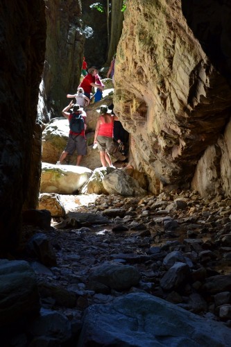 Rock where the people stand is the snake spot - the snake was more scarred of them en het gatskoon gemaak lol