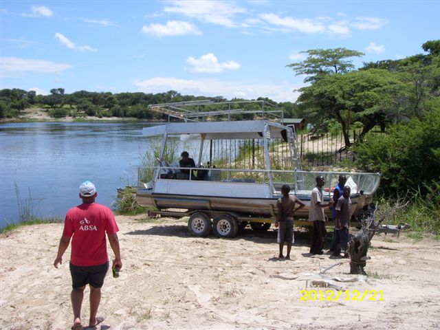 Next day, after Qhoabaca, at Samsita, along the Akavango