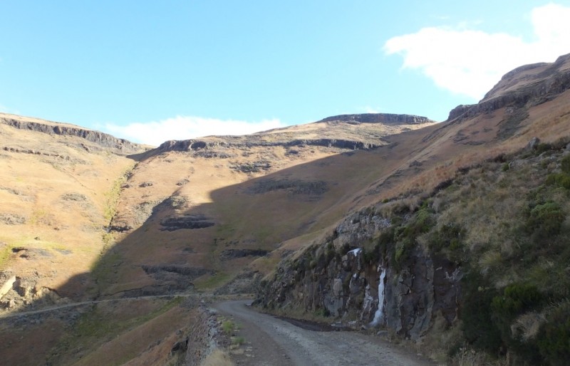 Top of Naudes Nek with Ice.jpg