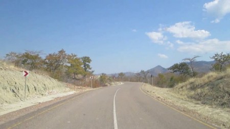 005 Road to Gwembe.jpg